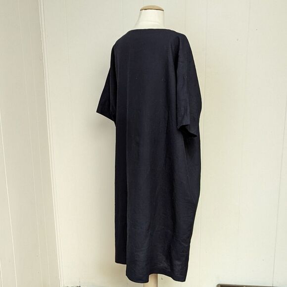Navy Blue Linen Short Sleeve Oversized Dress by Stamp and Diary - Picture 3 of 7